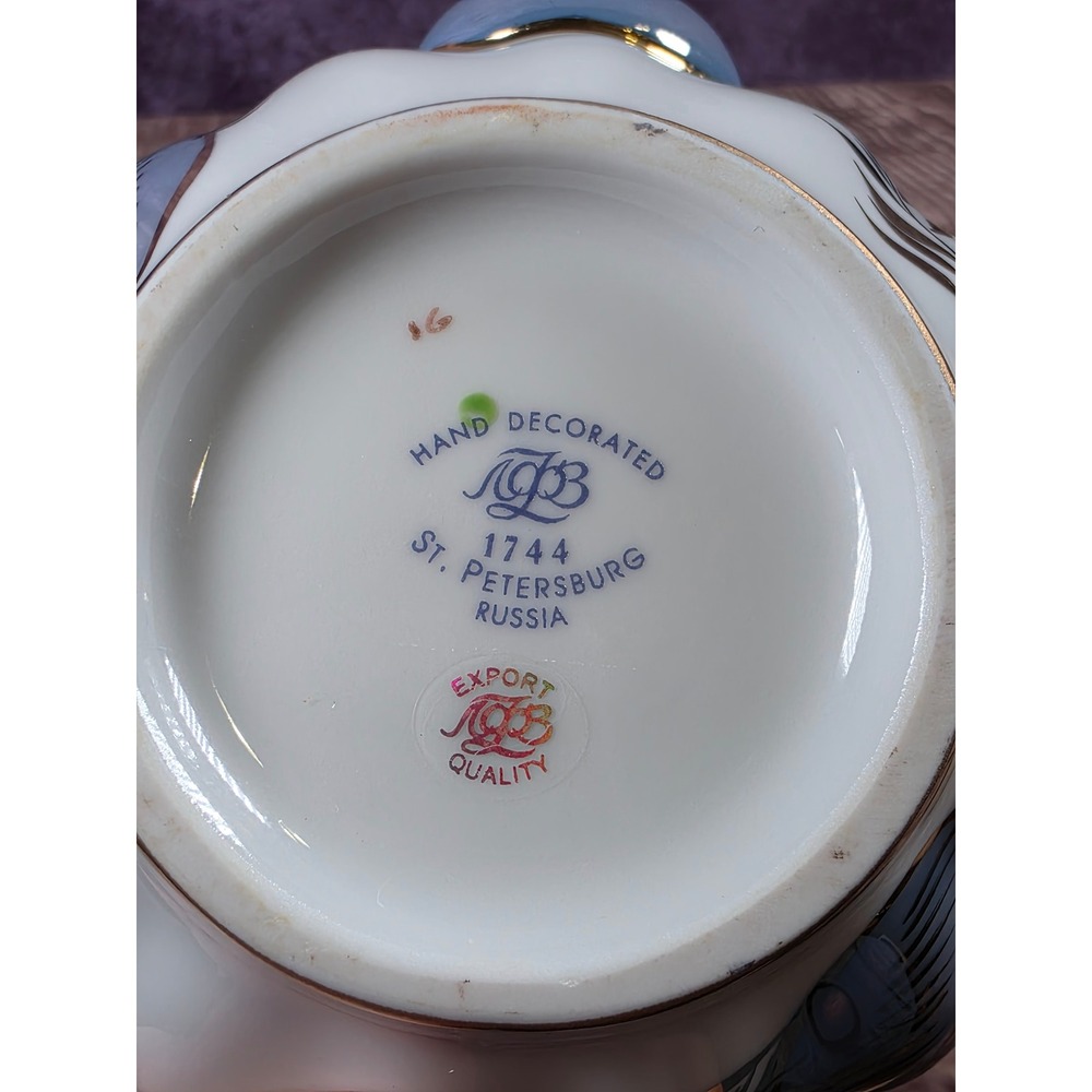 Vintage Imperial Porcelain Moon Teapot LFZ Lomonosov Handpainted 20 fl oz - Picture 8 of 11